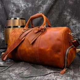 Manufacturer of Leather Travel Bag in Delhi
