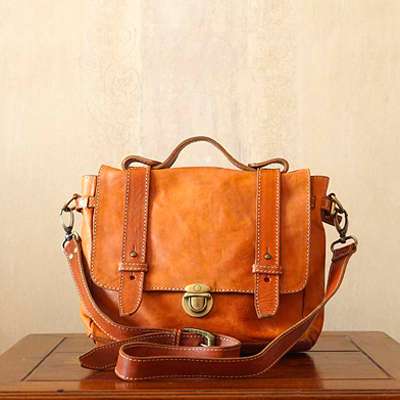 Leather Bags in Delhi