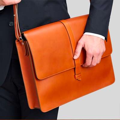 Leather Messenger Bags in Delhi